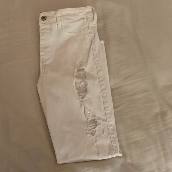 Lightly Worn Hollister High Rise Ankle - Picture 2 of 5